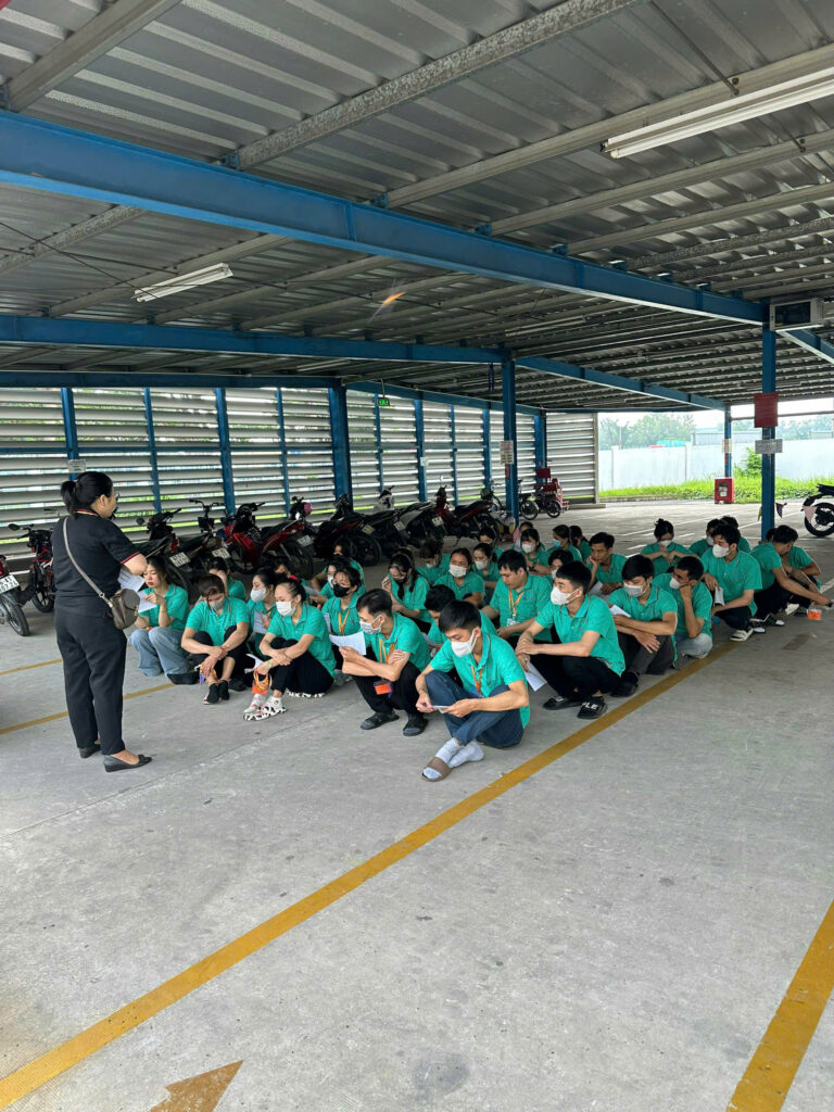 Lao động được đào tạo kỹ năng và tay nghề trước khi bàn giao cho doanh nghiệp.