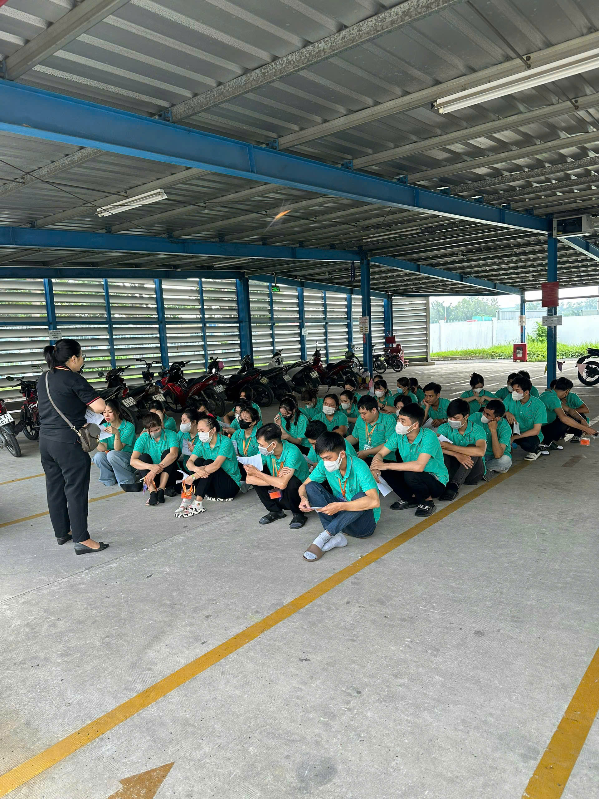 Lao động được đào tạo kỹ năng và tay nghề trước khi bàn giao cho doanh nghiệp.