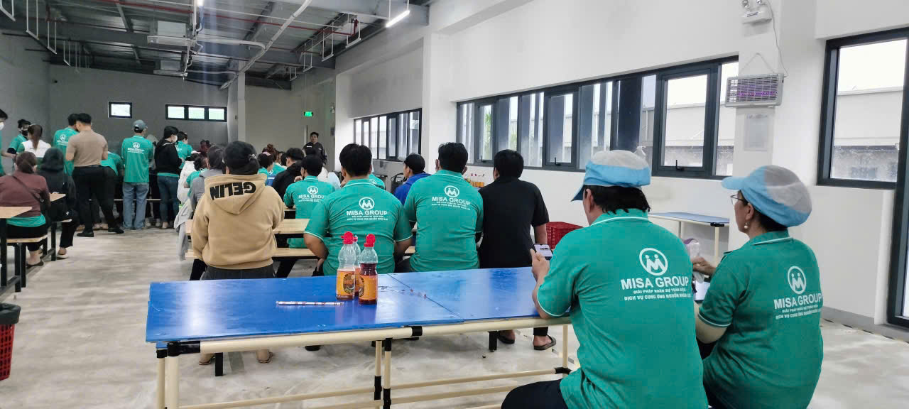 Nguồn lao động dồi dào, triển khai nhanh theo yêu cầu